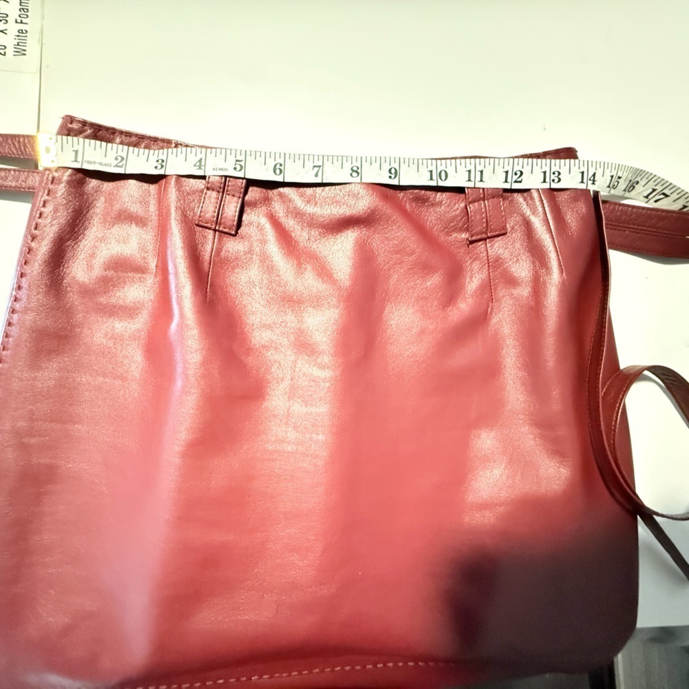 Oscar de la Renta Burgundy Leather Pencil Skirt - Picture 5 of 9